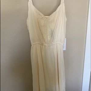 cream hollister dress
